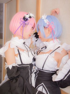 妄想双子拉姆蕾姆百合姐妹花